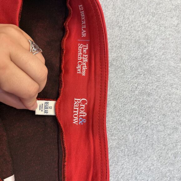 Croft Barrow Pants Women's 12 Red Capri Embroidered Hem Pull On Comfort Stretch - Picture 3 of 10